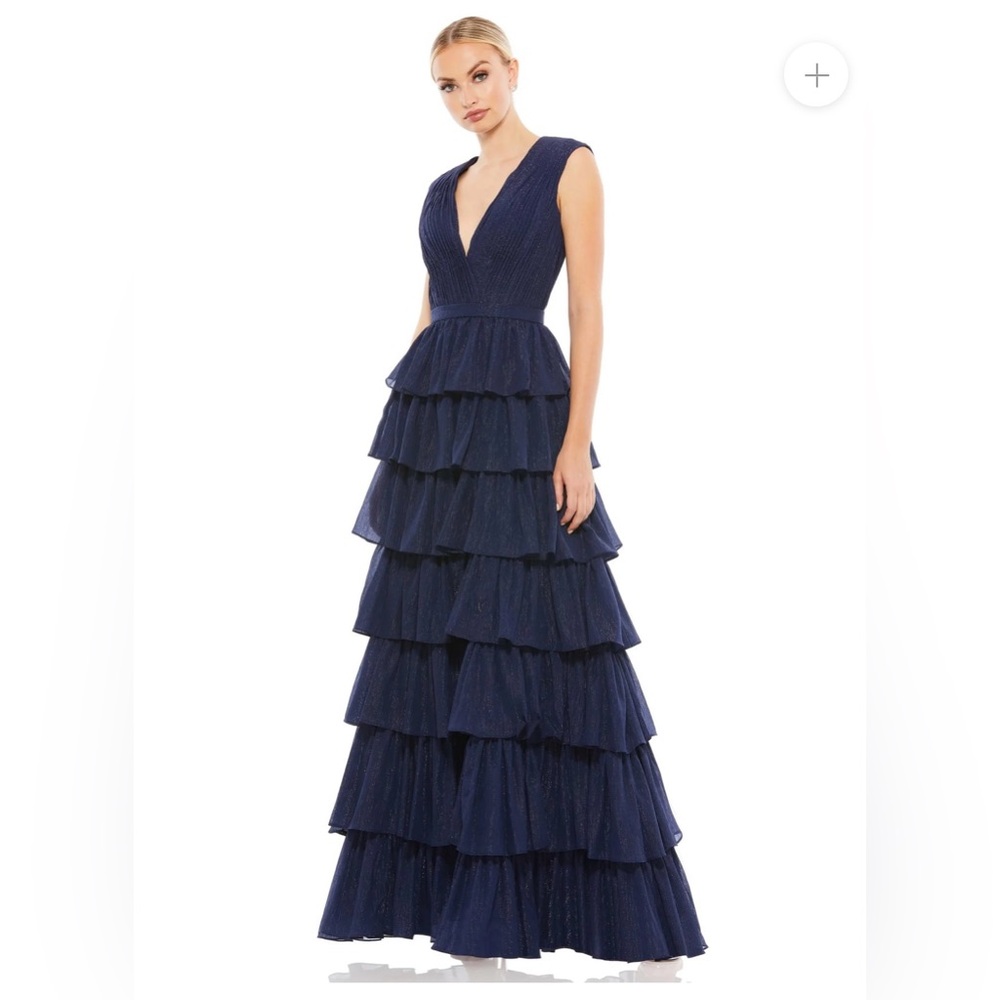 Mac Duggar tiered dress